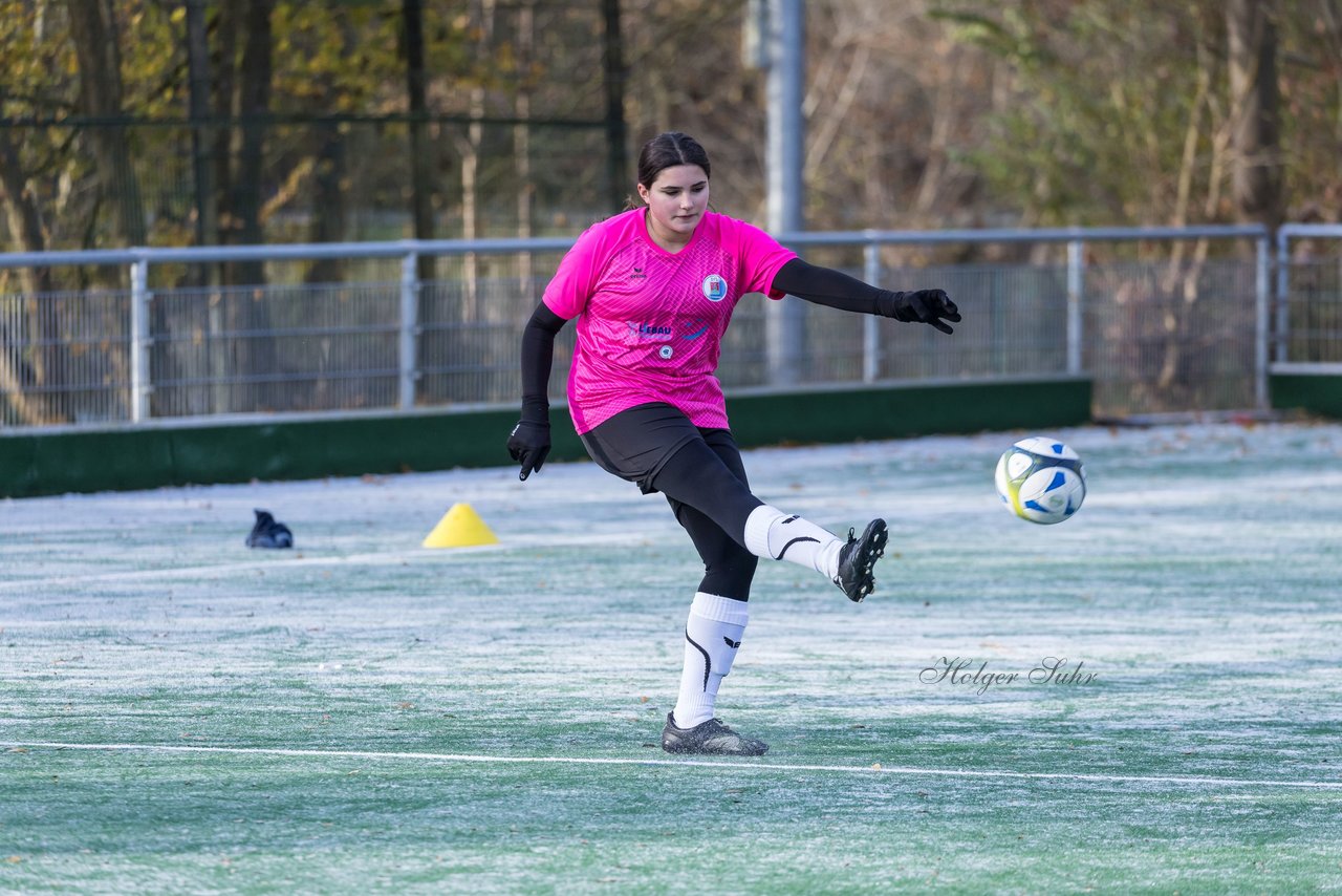 Bild 106 - wCJ VfL Pinneberg - SSV Rantzau : Ergebnis: 0:0